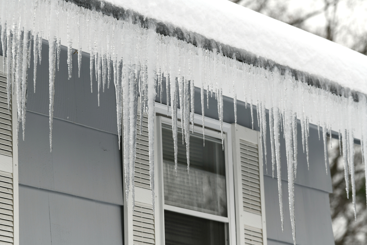 ice dam roofing in oshawa